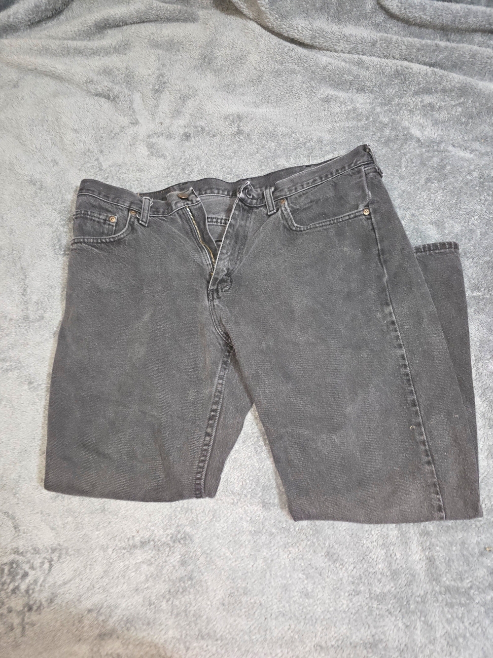 Wrangler Men's Washed Black Relaxed Jeans
